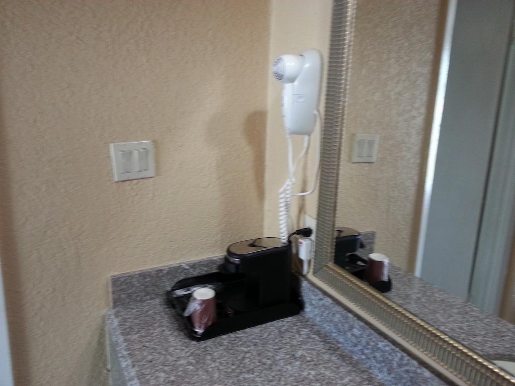 Southmore Motel Хюстън Екстериор снимка